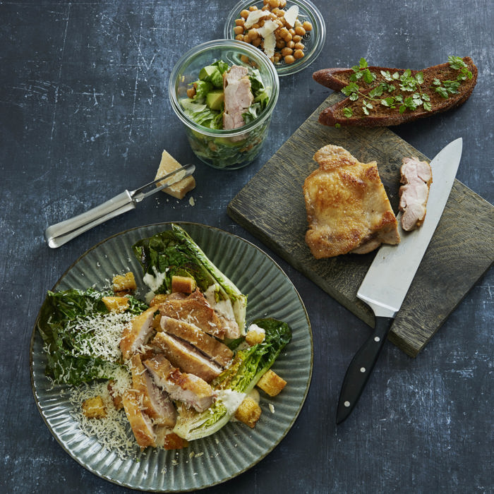 Cæsar salat med ovnstegt lårsteak